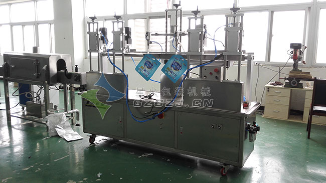 沙司番茄醬包裝機(自立袋、吸嘴袋)整機展示